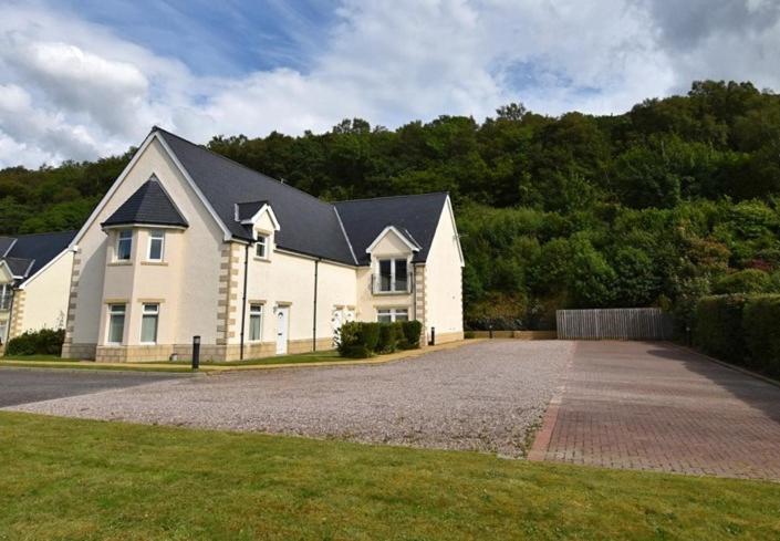 Conaglen, Glenloch View, Fort William 2-Bedroom Loch Side Flat Kültér fotó